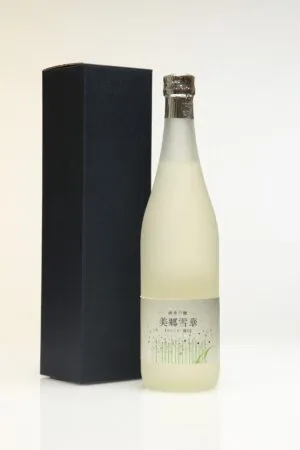 奥清水 純米吟醸原酒「美郷雪華」